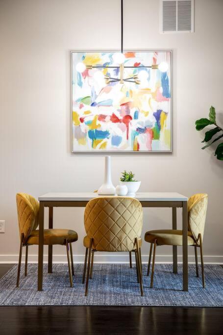 Fun & Trendy Condo Close To Downtown And The Beach Traverse City Exteriér fotografie