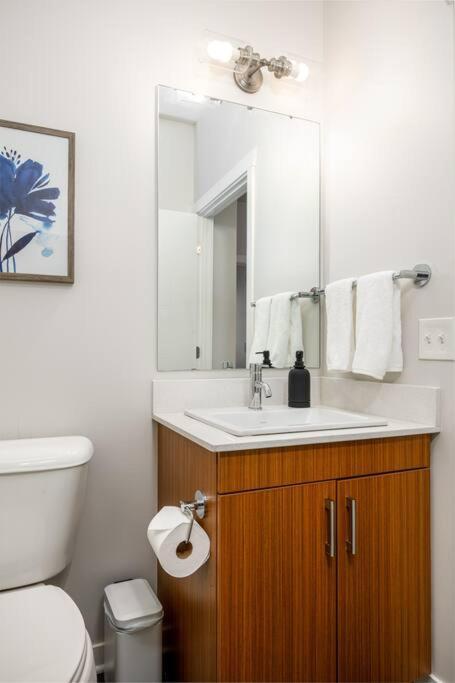 Fun & Trendy Condo Close To Downtown And The Beach Traverse City Exteriér fotografie
